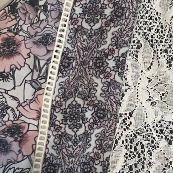 Taylor & Sage Floral and Lace Swing Halter Tank Top Size Small EUC - Picture 8 of 10